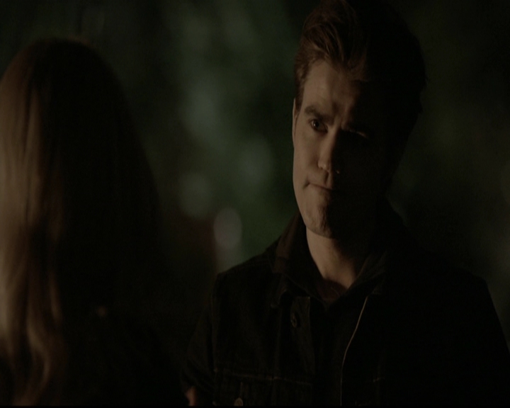 VampireDiariesWorld-dot-org_5x20WhatLiesBeneath2098.jpg