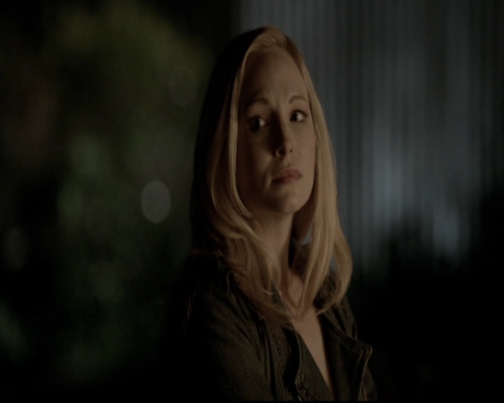 VampireDiariesWorld-dot-org_5x20WhatLiesBeneath2124.jpg