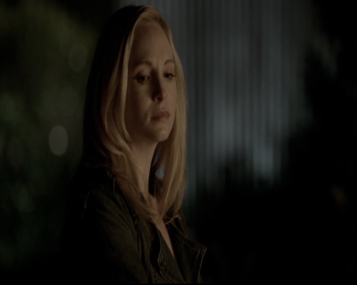 VampireDiariesWorld-dot-org_5x20WhatLiesBeneath2126.jpg