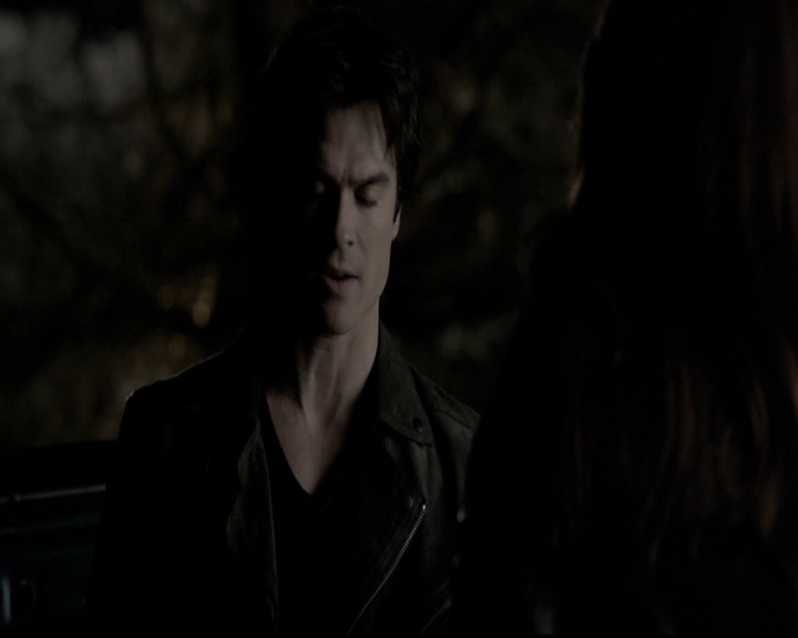 VampireDiariesWorld-dot-org_5x20WhatLiesBeneath2183.jpg
