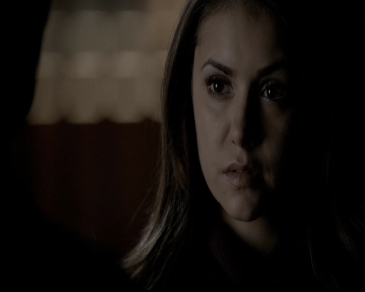 VampireDiariesWorld-dot-org_5x20WhatLiesBeneath2220.jpg