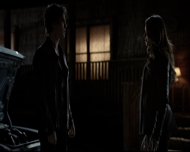 VampireDiariesWorld-dot-org_5x20WhatLiesBeneath2222.jpg