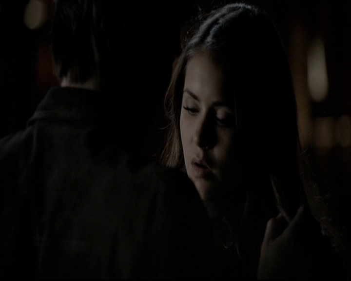 VampireDiariesWorld-dot-org_5x20WhatLiesBeneath2232.jpg