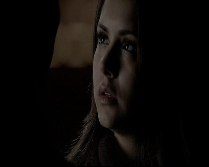 VampireDiariesWorld-dot-org_5x20WhatLiesBeneath2243.jpg