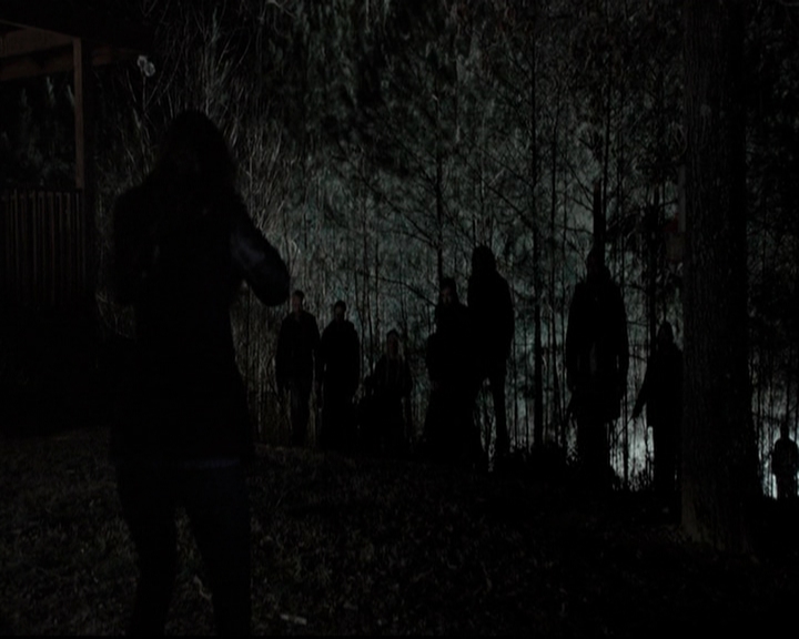 VampireDiariesWorld-dot-org_5x20WhatLiesBeneath2268.jpg