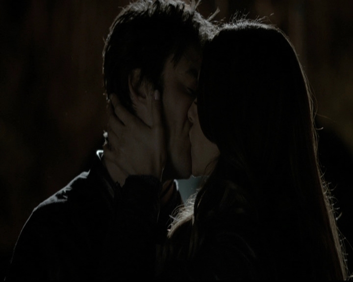 VampireDiariesWorld-dot-org_5x21PromisedLand1970.jpg