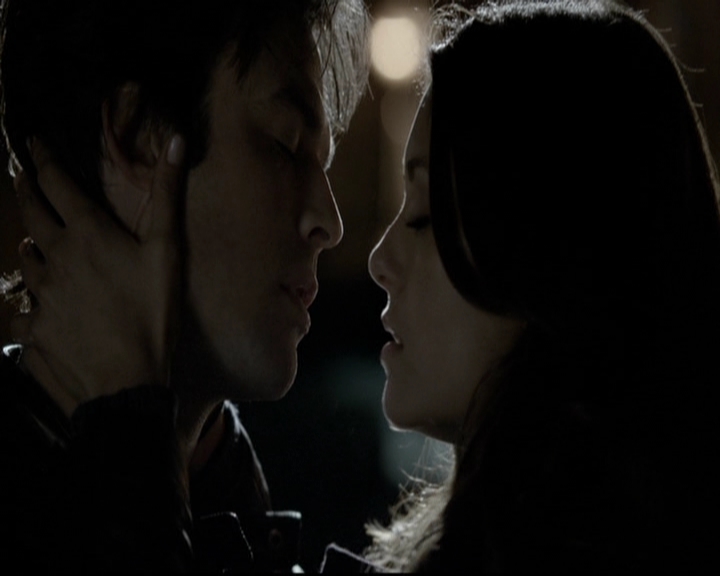 VampireDiariesWorld-dot-org_5x21PromisedLand1976.jpg