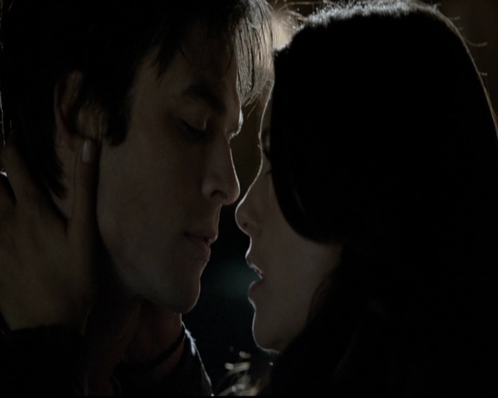 VampireDiariesWorld-dot-org_5x21PromisedLand1979.jpg