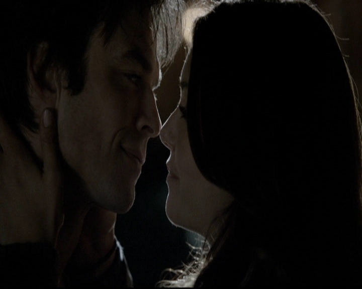 VampireDiariesWorld-dot-org_5x21PromisedLand1982.jpg