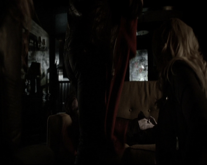 VampireDiariesWorld-dot-org_5x22Home0094.jpg