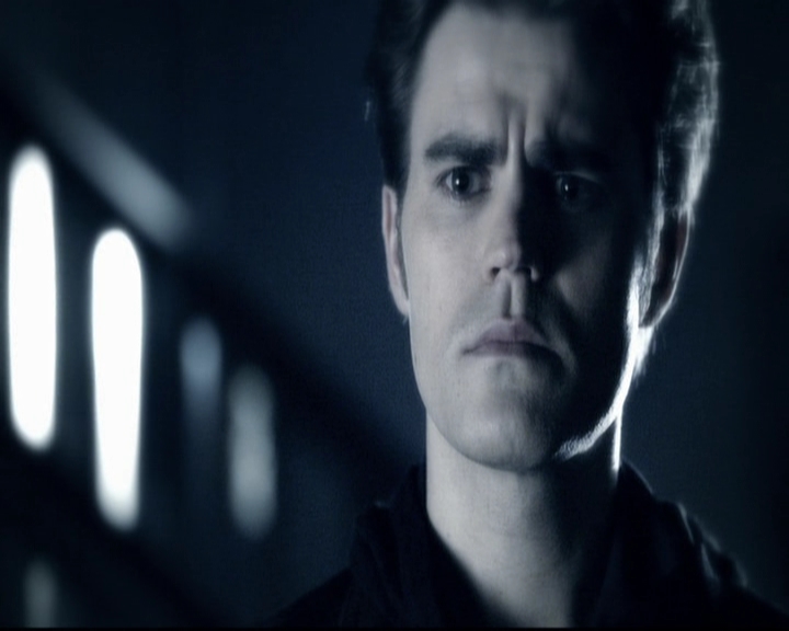 VampireDiariesWorld-dot-org_5x22Home0100.jpg