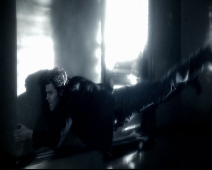 VampireDiariesWorld-dot-org_5x22Home0121.jpg