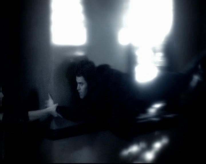 VampireDiariesWorld-dot-org_5x22Home0123.jpg