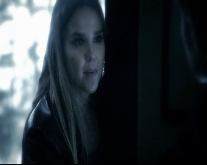 VampireDiariesWorld-dot-org_5x22Home0129.jpg