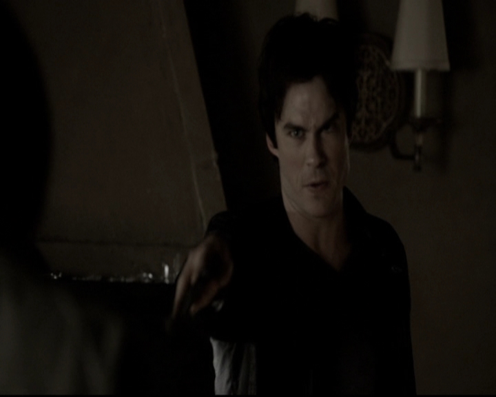 VampireDiariesWorld-dot-org_5x22Home0146.jpg