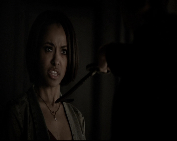 VampireDiariesWorld-dot-org_5x22Home0174.jpg