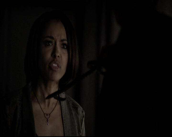VampireDiariesWorld-dot-org_5x22Home0179.jpg