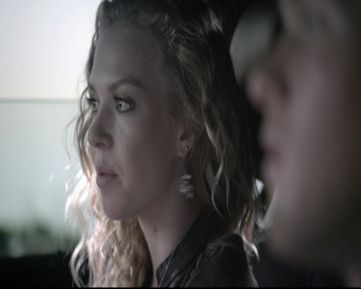 VampireDiariesWorld-dot-org_5x22Home0237.jpg