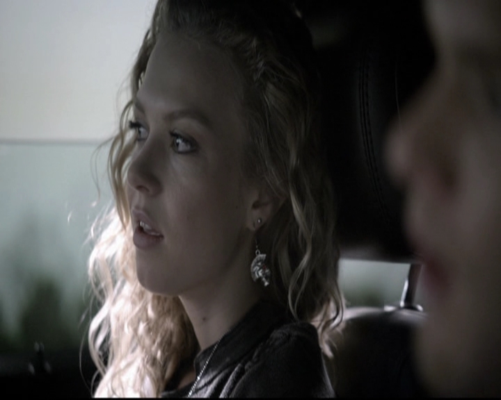 VampireDiariesWorld-dot-org_5x22Home0243.jpg