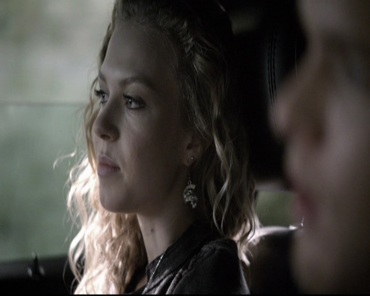 VampireDiariesWorld-dot-org_5x22Home0244.jpg