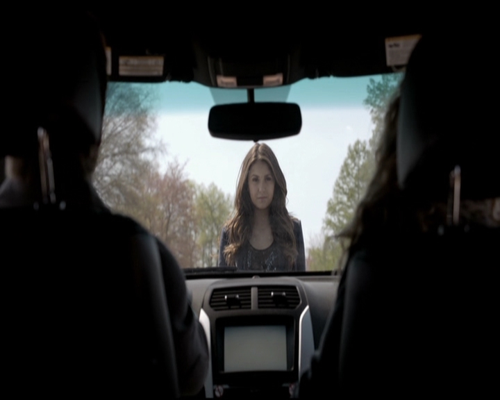 VampireDiariesWorld-dot-org_5x22Home0251.jpg