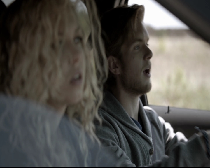 VampireDiariesWorld-dot-org_5x22Home0252.jpg