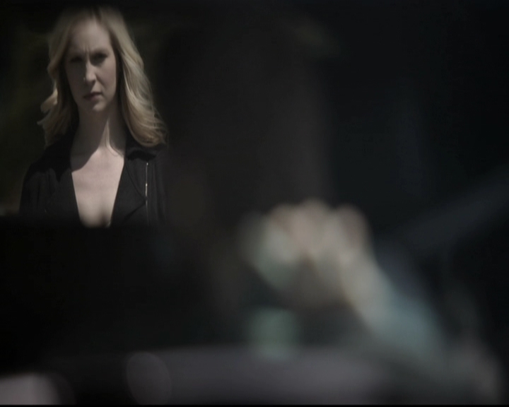 VampireDiariesWorld-dot-org_5x22Home0254.jpg