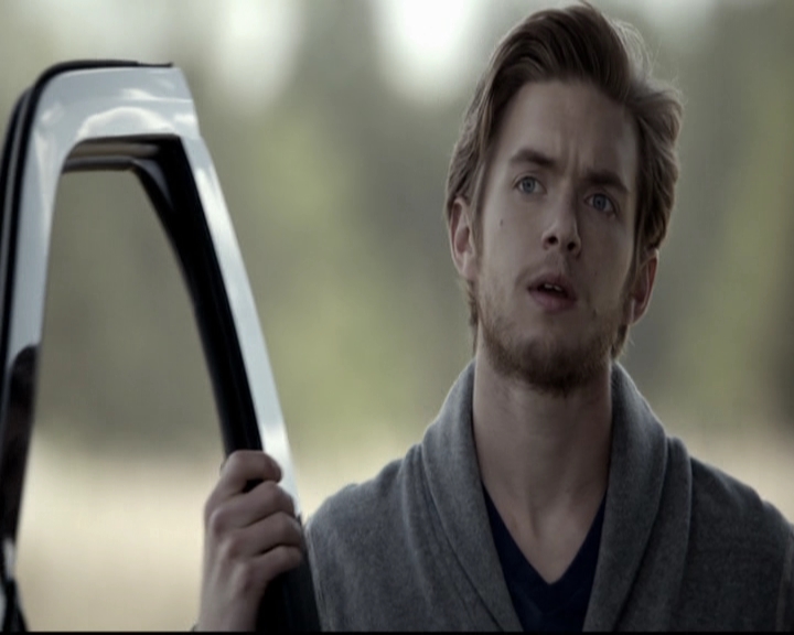 VampireDiariesWorld-dot-org_5x22Home0271.jpg