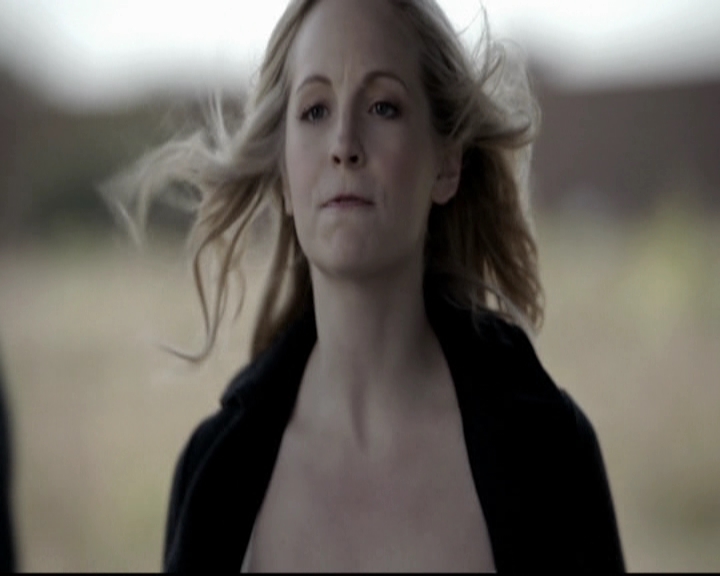 VampireDiariesWorld-dot-org_5x22Home0318.jpg
