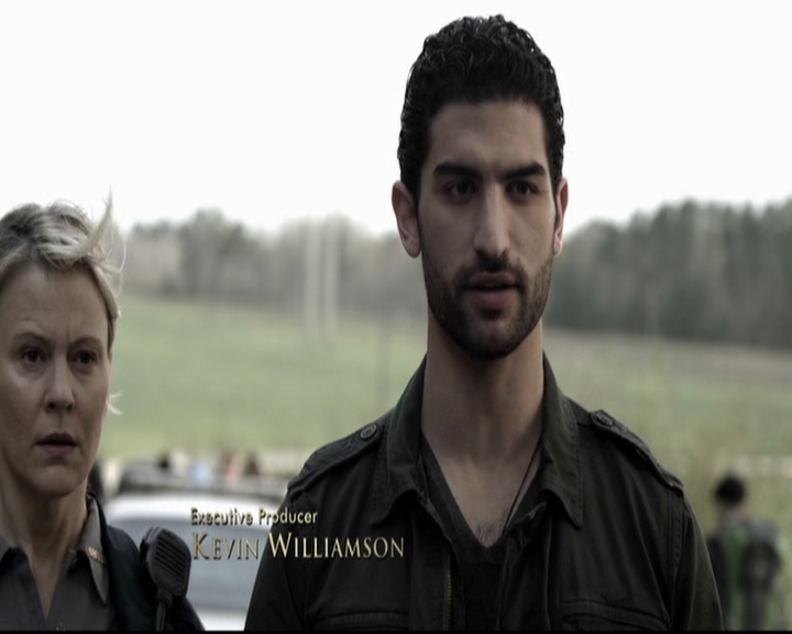 VampireDiariesWorld-dot-org_5x22Home0398.jpg