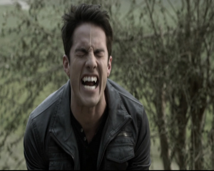 VampireDiariesWorld-dot-org_5x22Home0463.jpg