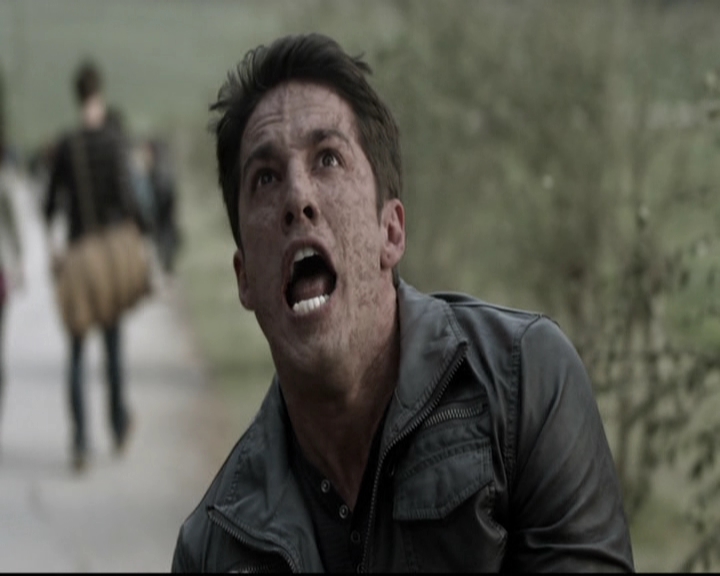VampireDiariesWorld-dot-org_5x22Home0471.jpg