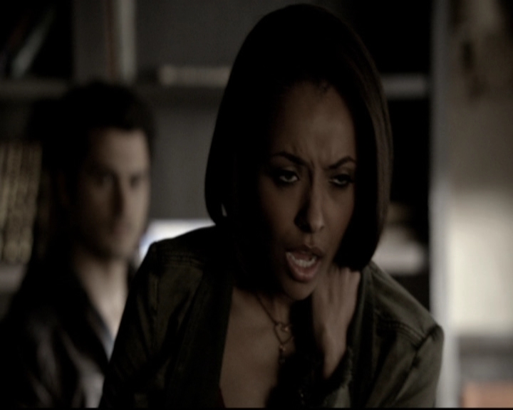 VampireDiariesWorld-dot-org_5x22Home0482.jpg