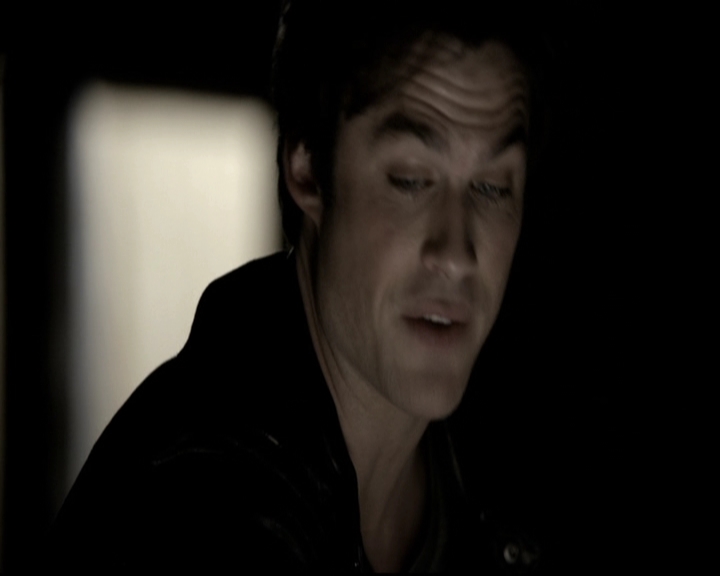 VampireDiariesWorld-dot-org_5x22Home0600.jpg