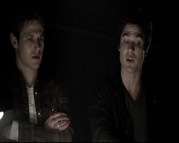 VampireDiariesWorld-dot-org_5x22Home0619.jpg
