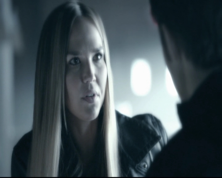 VampireDiariesWorld-dot-org_5x22Home0683.jpg