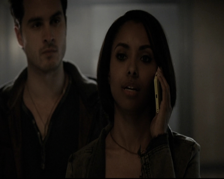 VampireDiariesWorld-dot-org_5x22Home0715.jpg