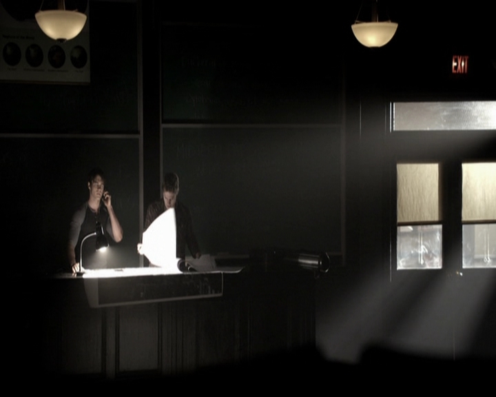 VampireDiariesWorld-dot-org_5x22Home0719.jpg