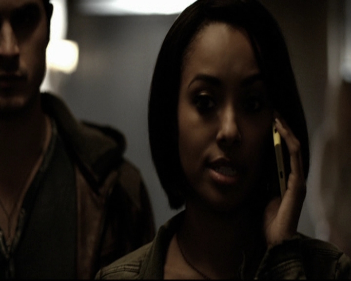VampireDiariesWorld-dot-org_5x22Home0723.jpg