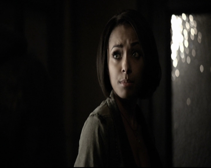 VampireDiariesWorld-dot-org_5x22Home0749.jpg