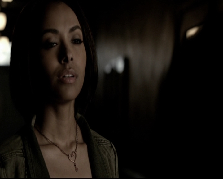 VampireDiariesWorld-dot-org_5x22Home0760.jpg