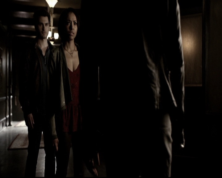 VampireDiariesWorld-dot-org_5x22Home0783.jpg