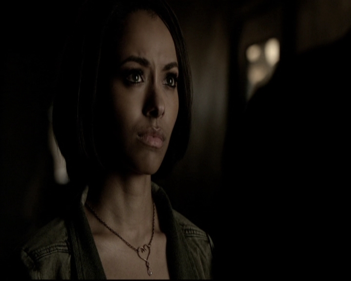 VampireDiariesWorld-dot-org_5x22Home0788.jpg
