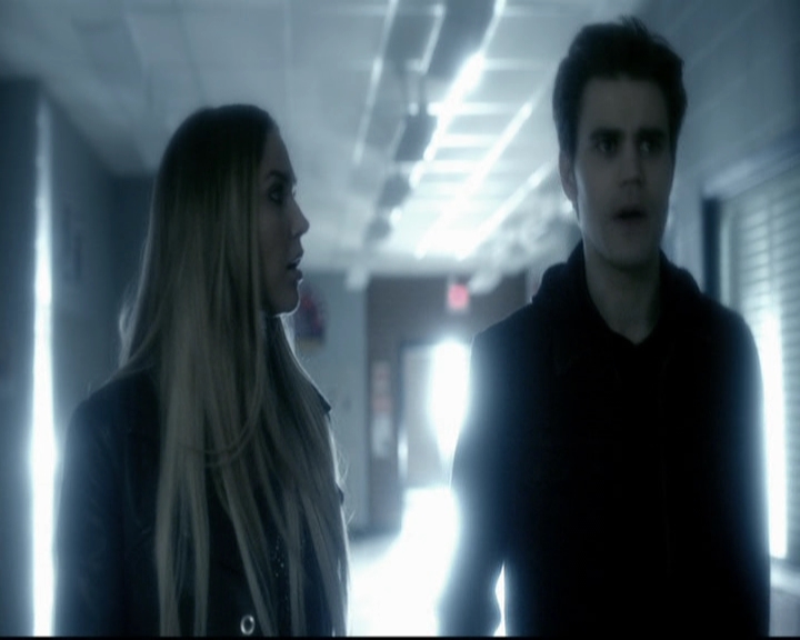 VampireDiariesWorld-dot-org_5x22Home0800.jpg
