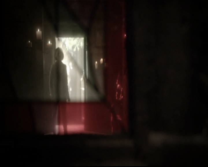 VampireDiariesWorld-dot-org_5x22Home0830.jpg