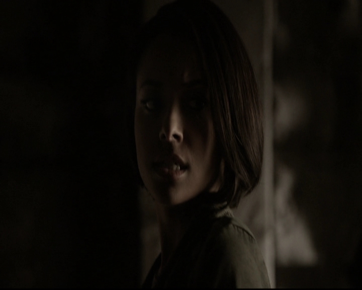 VampireDiariesWorld-dot-org_5x22Home0833.jpg