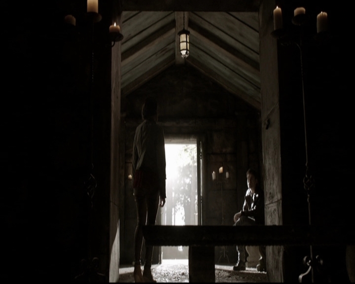 VampireDiariesWorld-dot-org_5x22Home0839.jpg