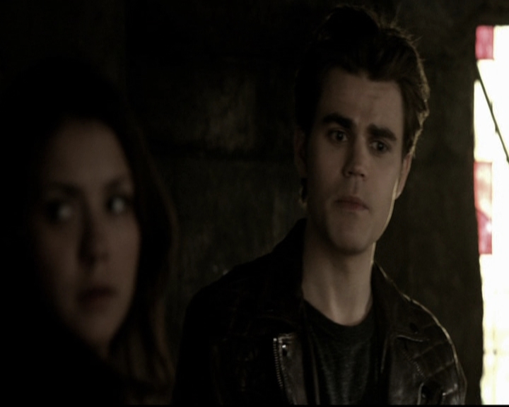 VampireDiariesWorld-dot-org_5x22Home0864.jpg