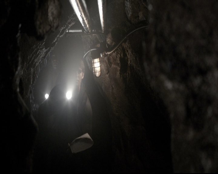 VampireDiariesWorld-dot-org_5x22Home0890.jpg