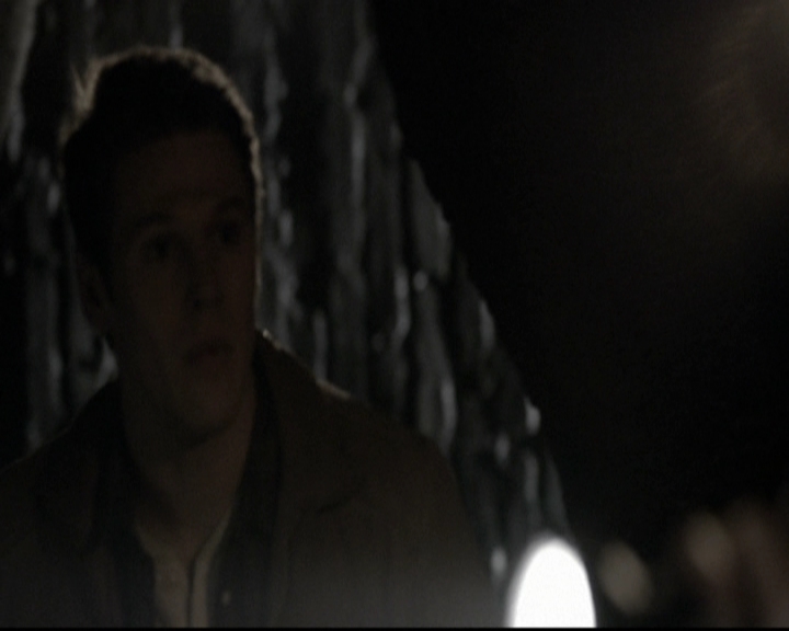 VampireDiariesWorld-dot-org_5x22Home0892.jpg